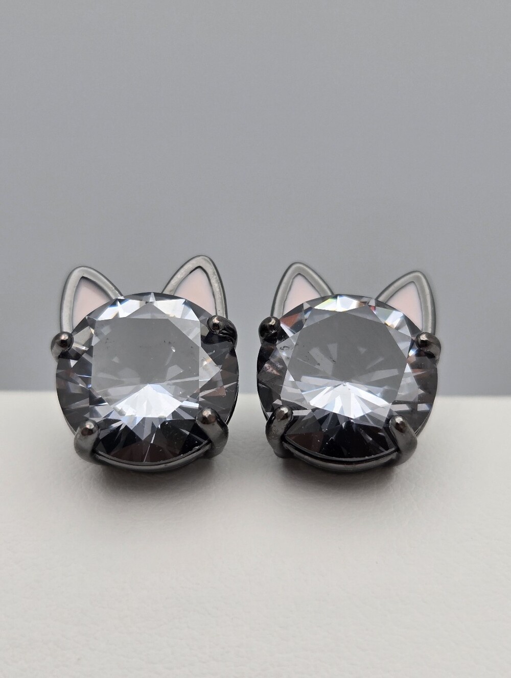 Bella Jack Black Cat CZ Stud Earrings Gunmetal Pink Enamel New 1/2"